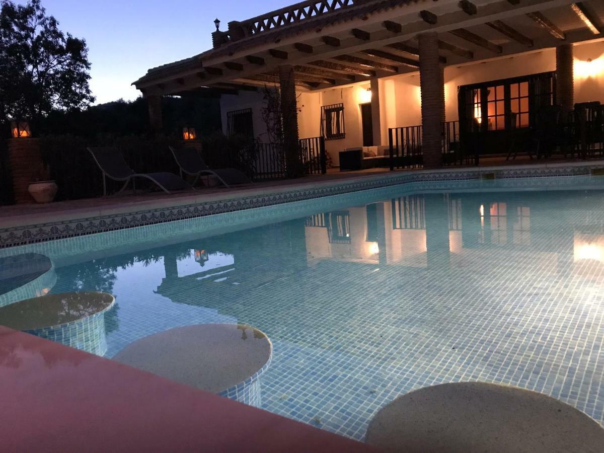 Villa Zahar Periana Buitenkant foto